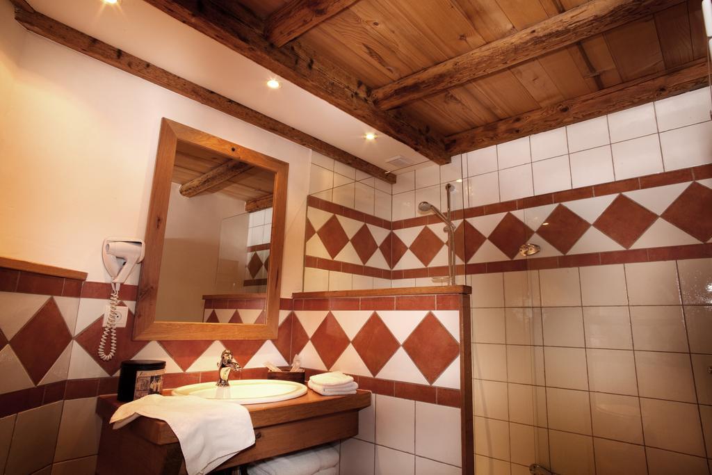 Auberge Du Moulin De Lere Vailly Экстерьер фото